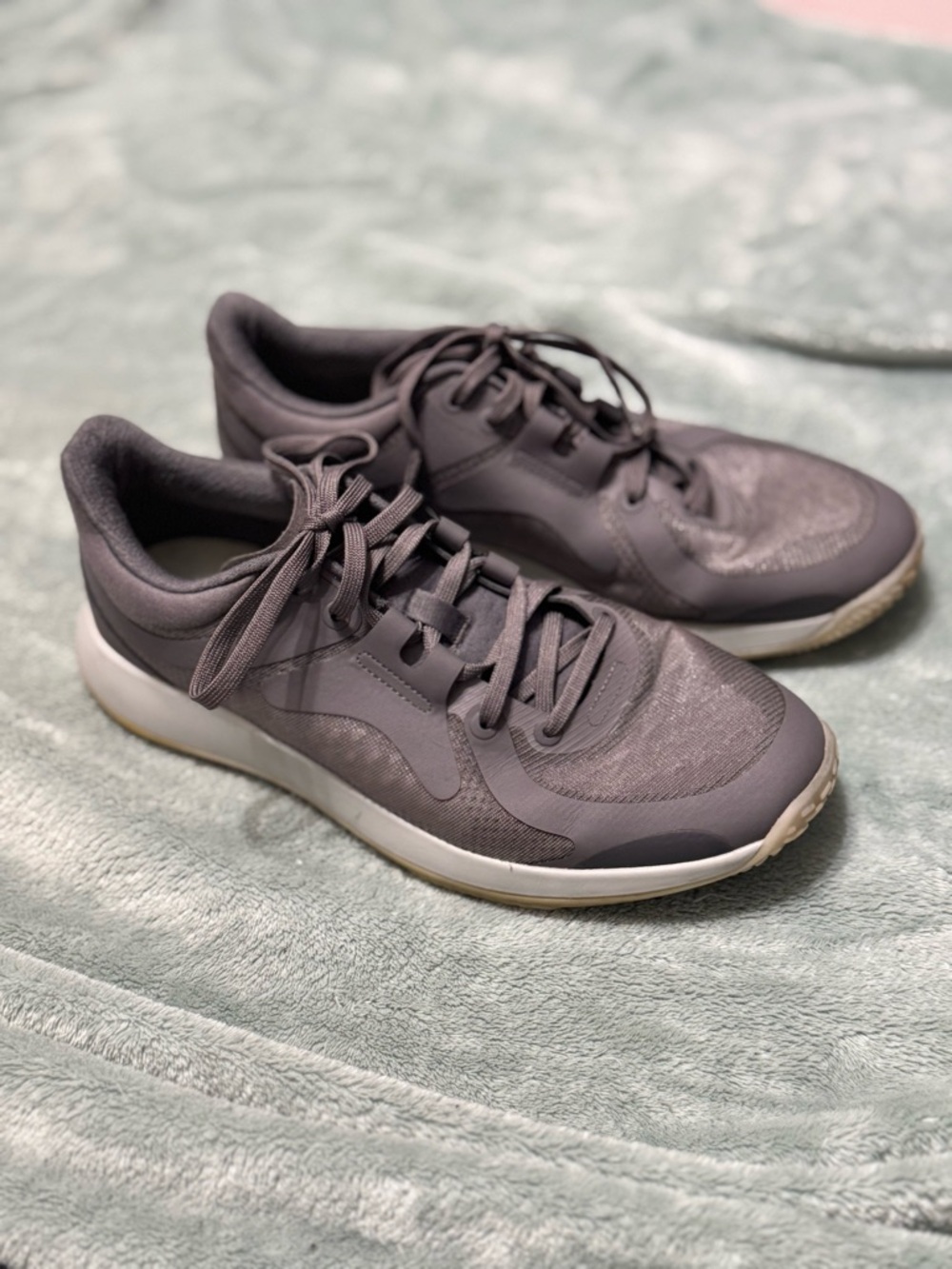 Lululemon Strongfeel Womens Training Shoe in Anchor/Vapor/Light Vapor Size 9
